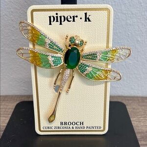 Piper K | Dragonfly Brooch ✨